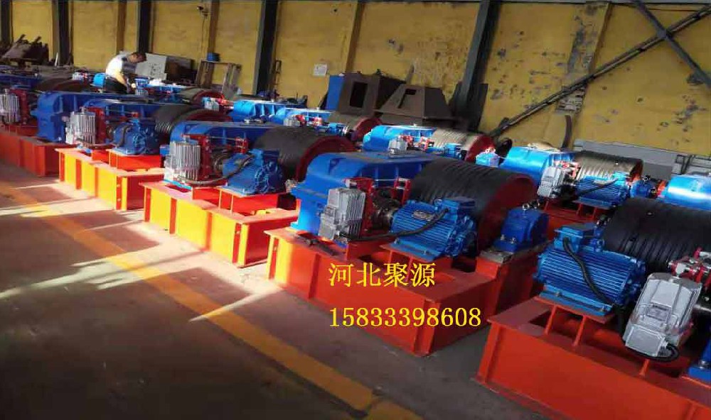 卷?yè)P(yáng)啟閉機(jī)