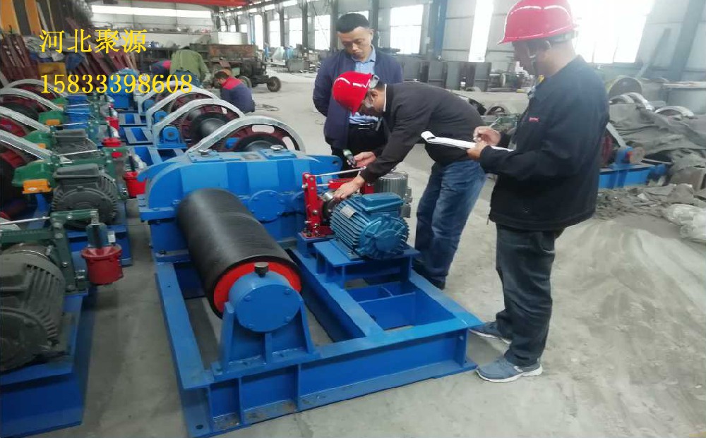 卷?yè)P(yáng)啟閉機(jī)