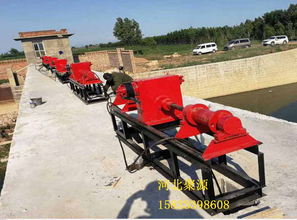 卷?yè)P(yáng)啟閉機(jī)