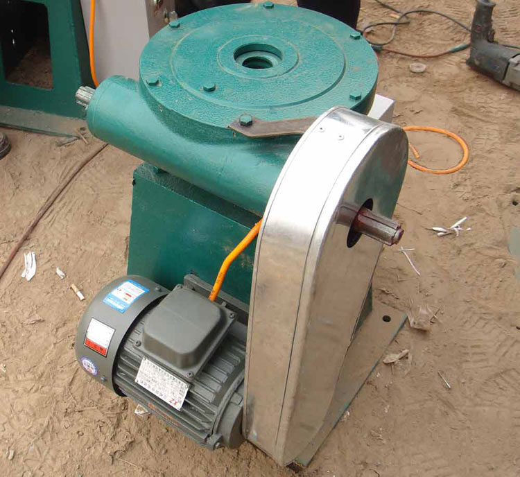 螺桿式啟閉機(jī)